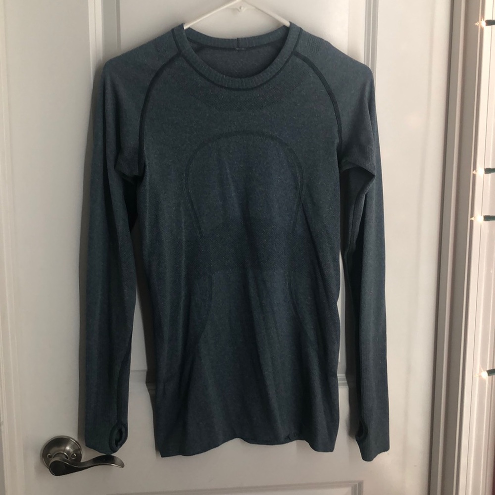 Army green lulu lemon top